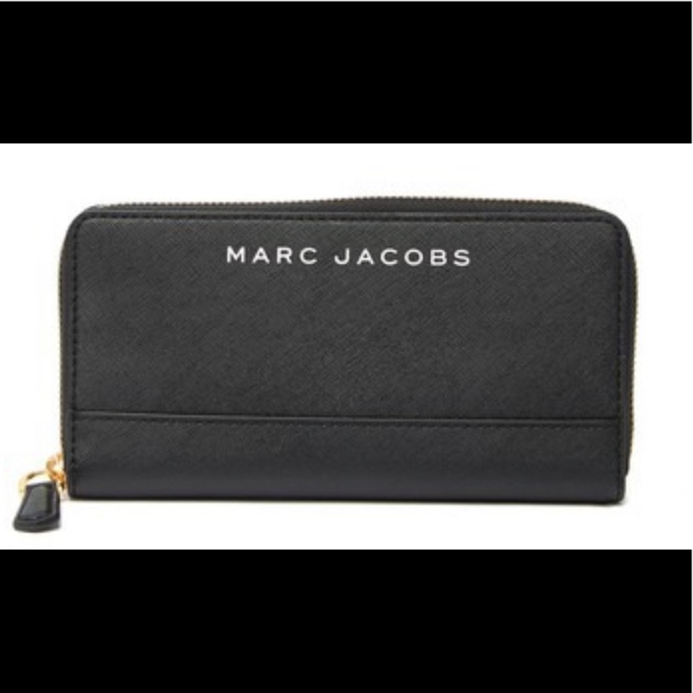 Marc Jacobs Branded Saffiano Continental Wallet